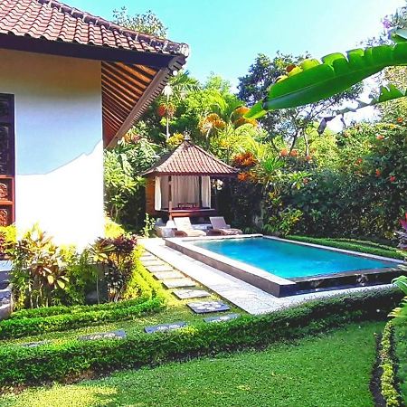 Sari Kembang Villa Ubud 1 Exteriör bild