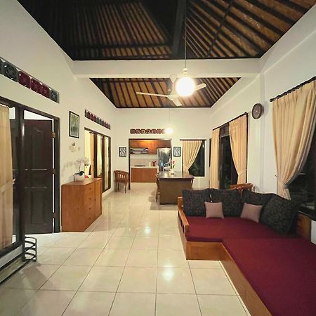 Sari Kembang Villa Ubud 1 Exteriör bild