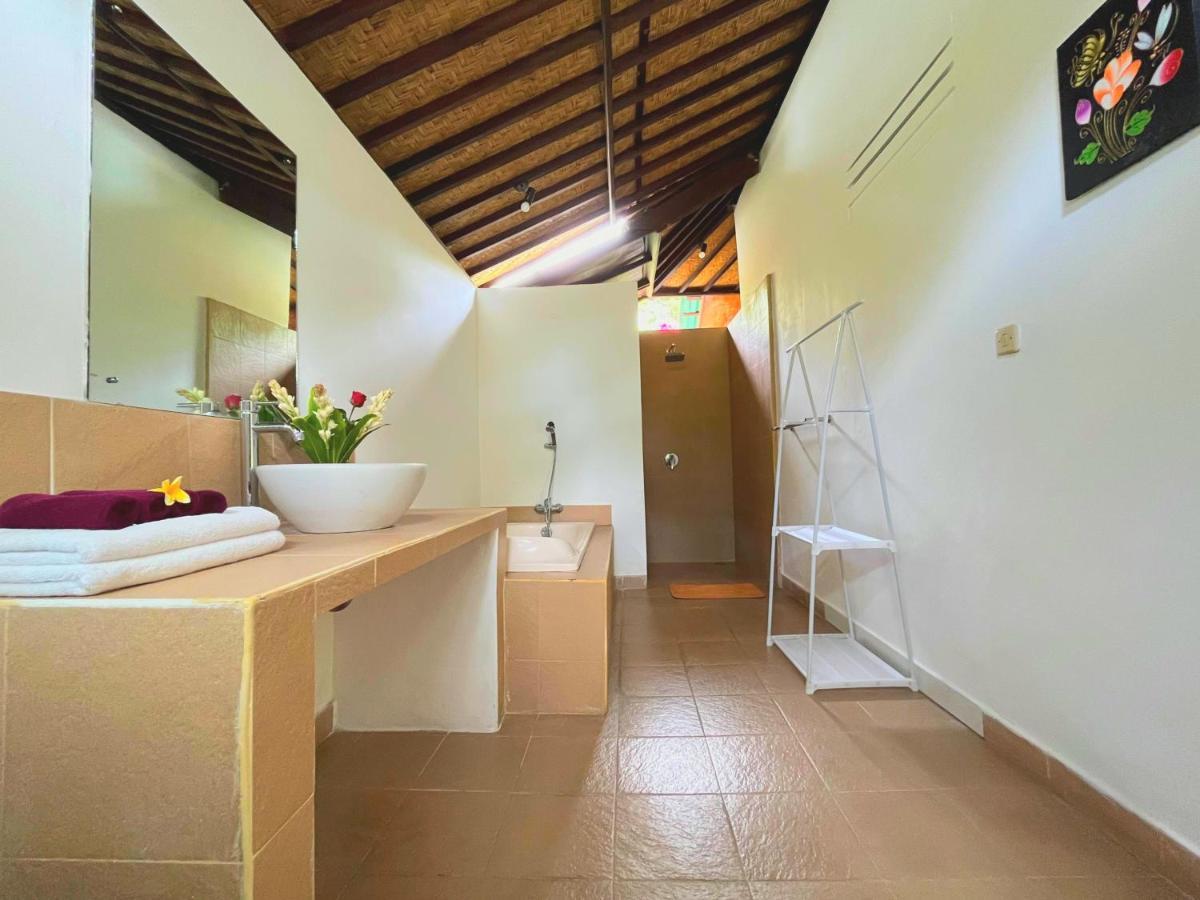 Sari Kembang Villa Ubud 1 Exteriör bild
