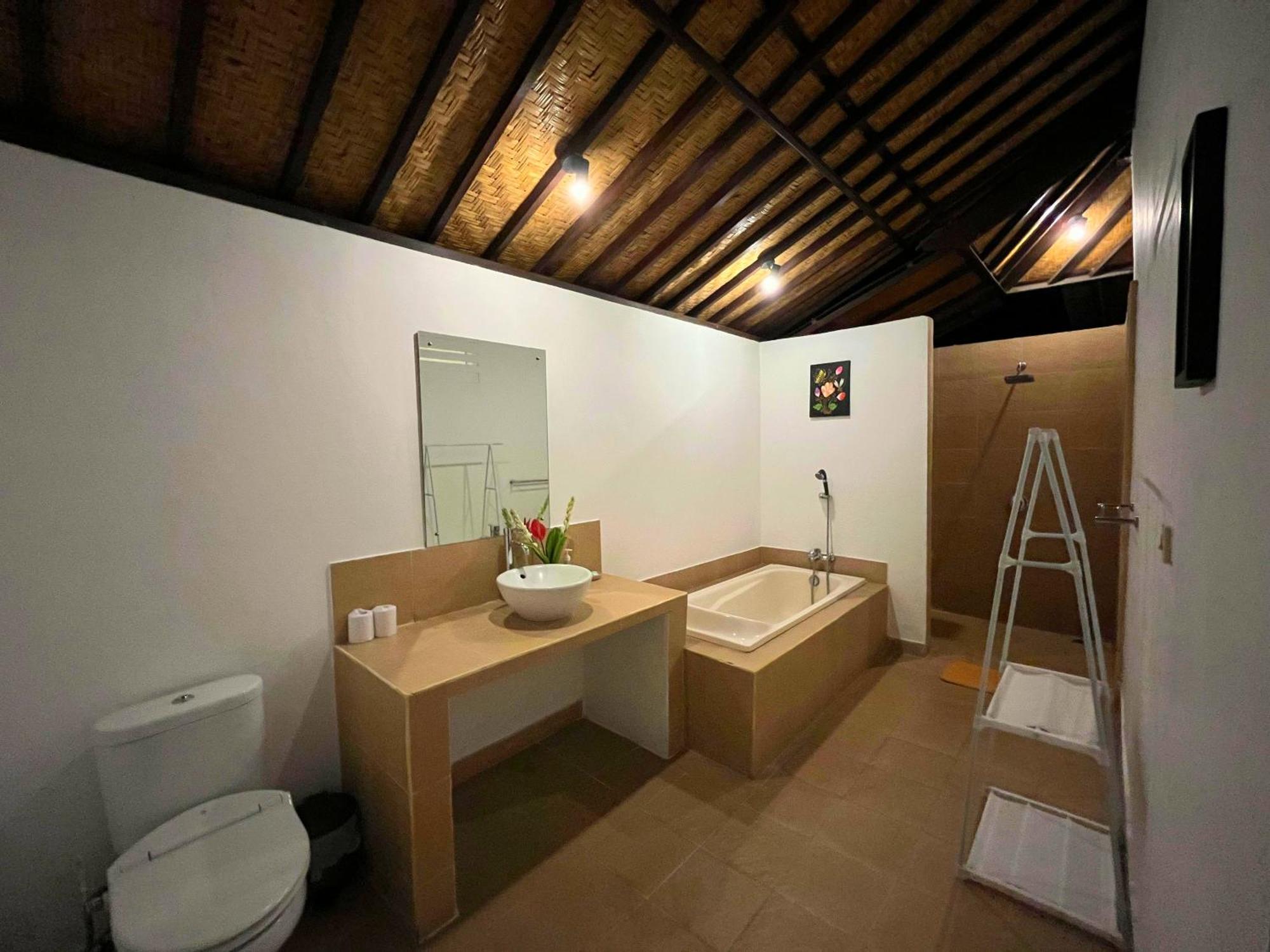 Sari Kembang Villa Ubud 1 Exteriör bild