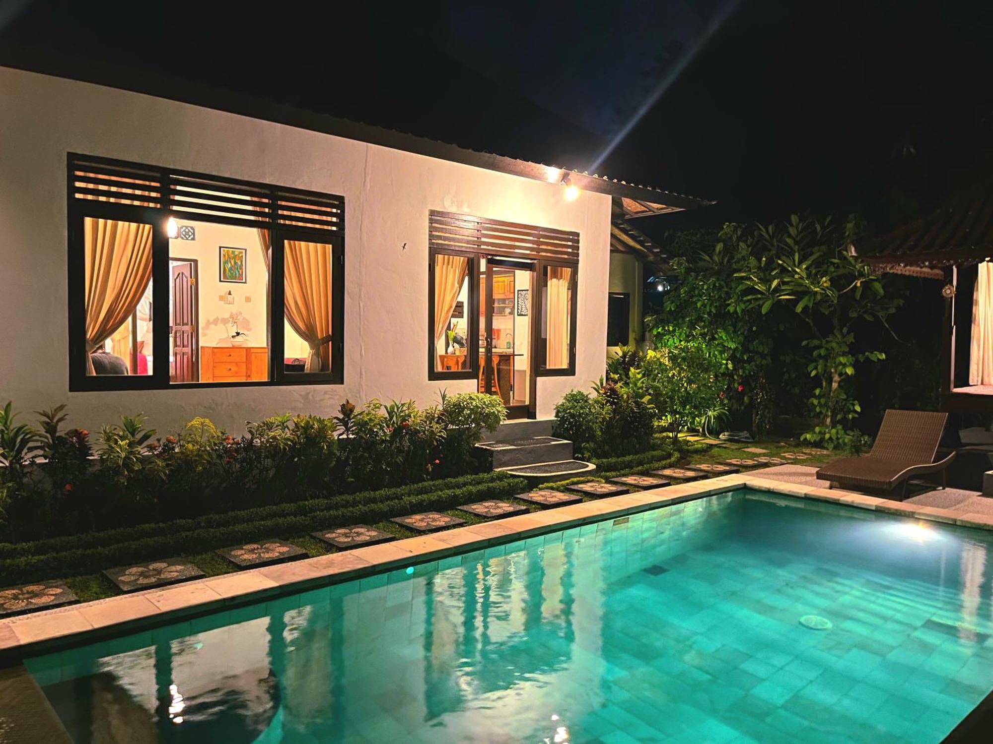 Sari Kembang Villa Ubud 1 Exteriör bild