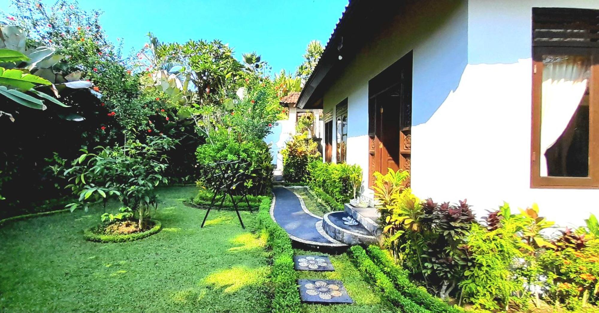 Sari Kembang Villa Ubud 1 Exteriör bild
